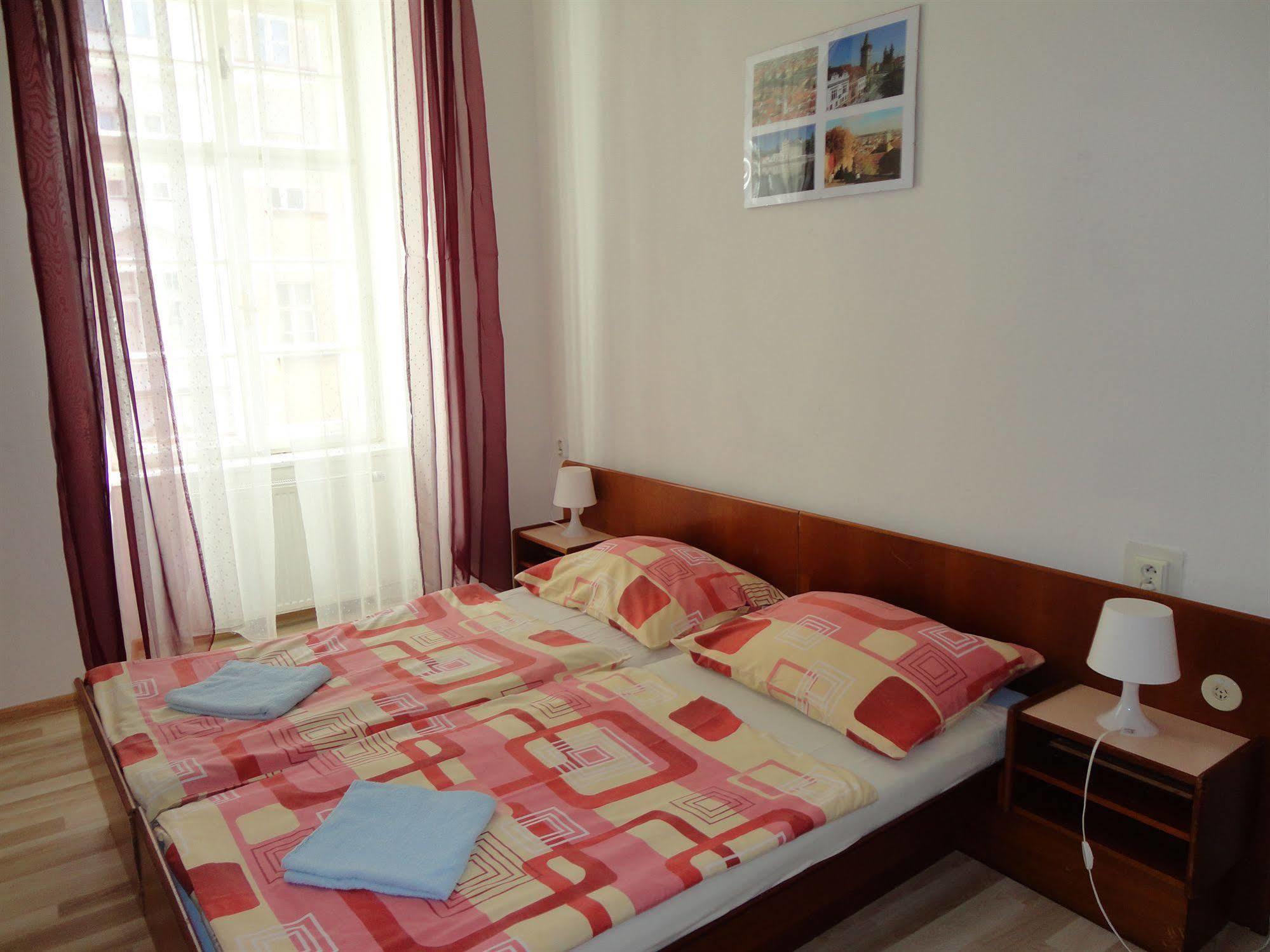 Pension Tara Prague Exterior photo