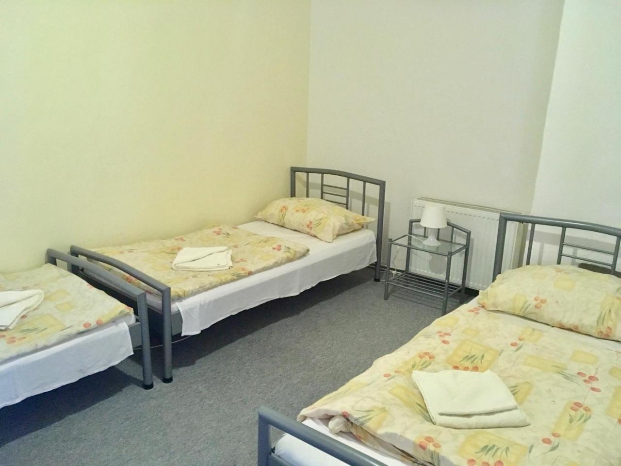 Pension Tara Prague Exterior photo